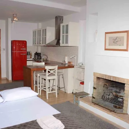 Apartamento Luxurious Kalavryta