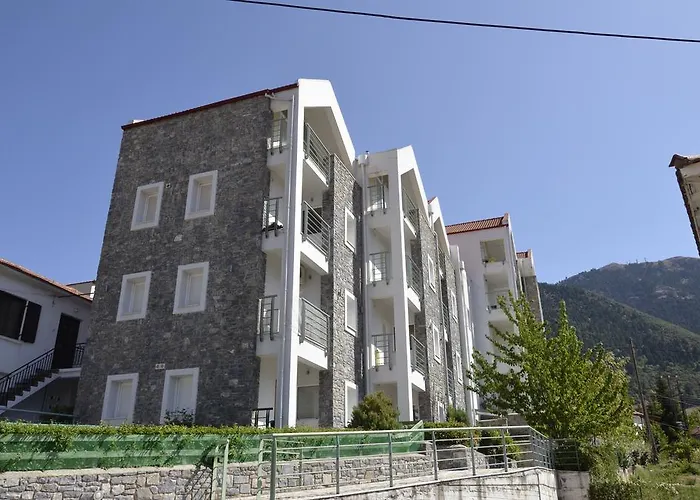 Luxurious * Kalávrita